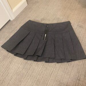 NWT Fashion Nova pin striped skirt 🖤😘